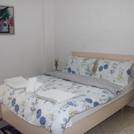 Bledi'S Cozy Apartment In New Blvd Tiranë Ngoại thất bức ảnh